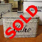 Very rare cream and grey speckle cake bin.