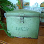 Rare green crinko ware cakes bin made by Tala.