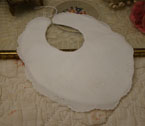 Pretty antique babies bib.